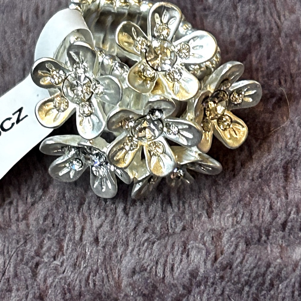 Flower ring